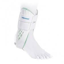 Cavigliere Bivalve air stirrup donjoy